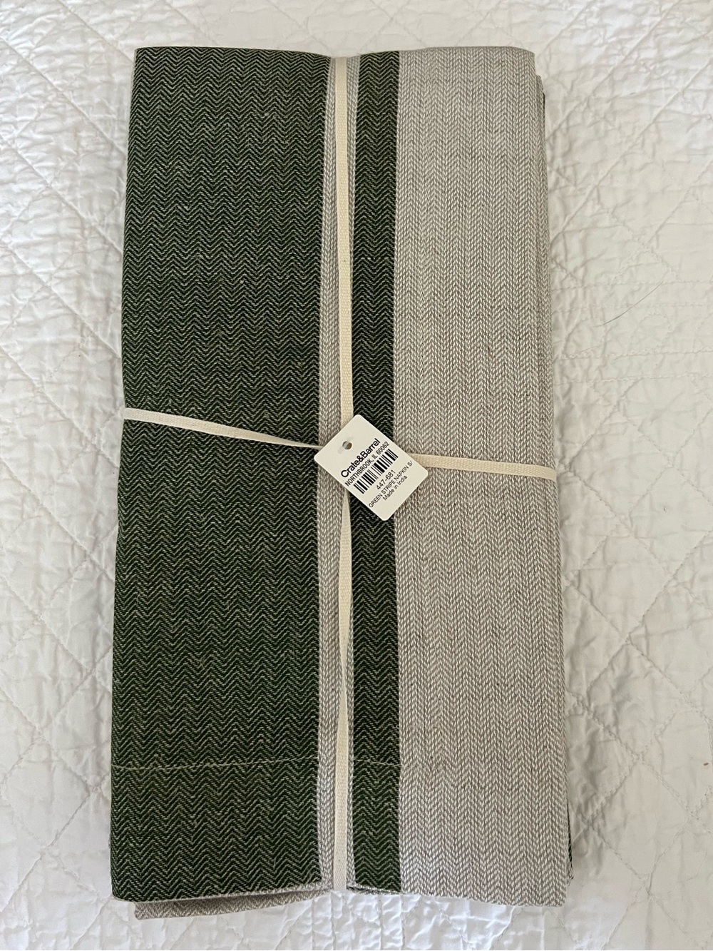 NWT CRATE & BARREL Green Linen Stripe Napkin Set